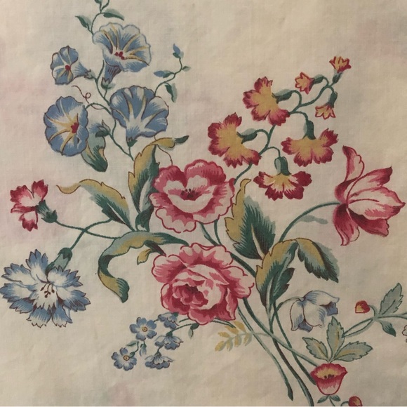 Vintage 80's Full Flat Bedsheet - Floral Bed Sheet - Cannon Percale Sheet - Picture 7 of 12